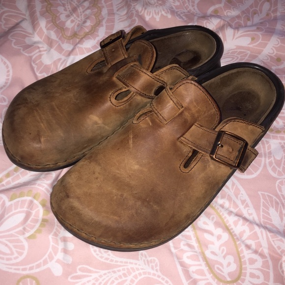 Birkenstock Shoes - Birkenstock closed toe clog mules shoes L10 M8